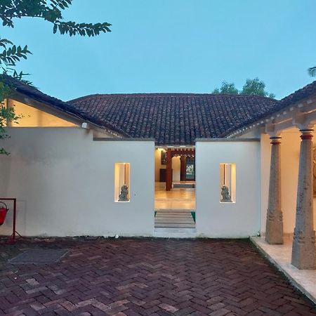 Mangala Heritage By Luxunlock Private Villas Tirukkannapuram Exterior photo