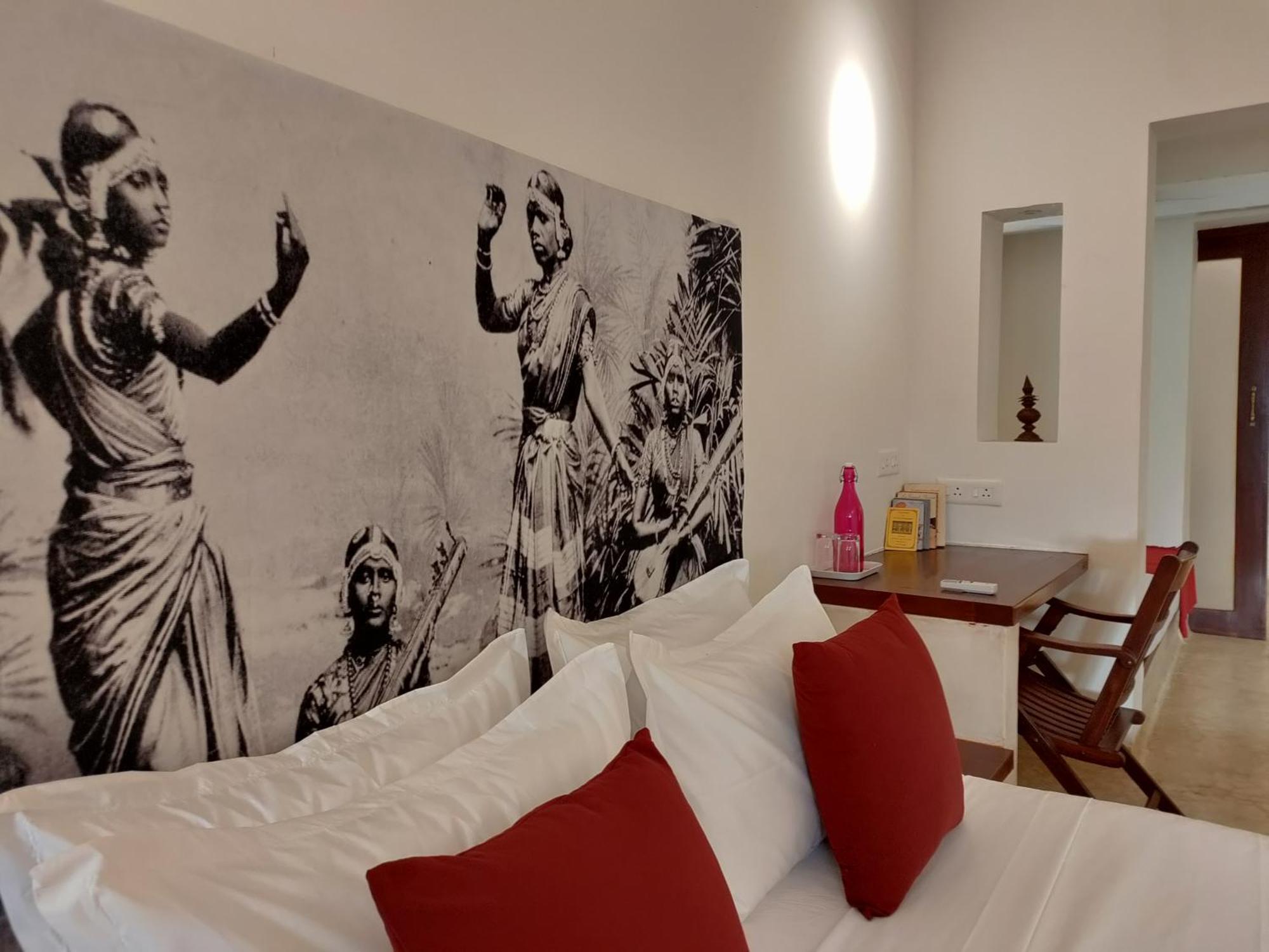 Mangala Heritage By Luxunlock Private Villas Tirukkannapuram Exterior photo
