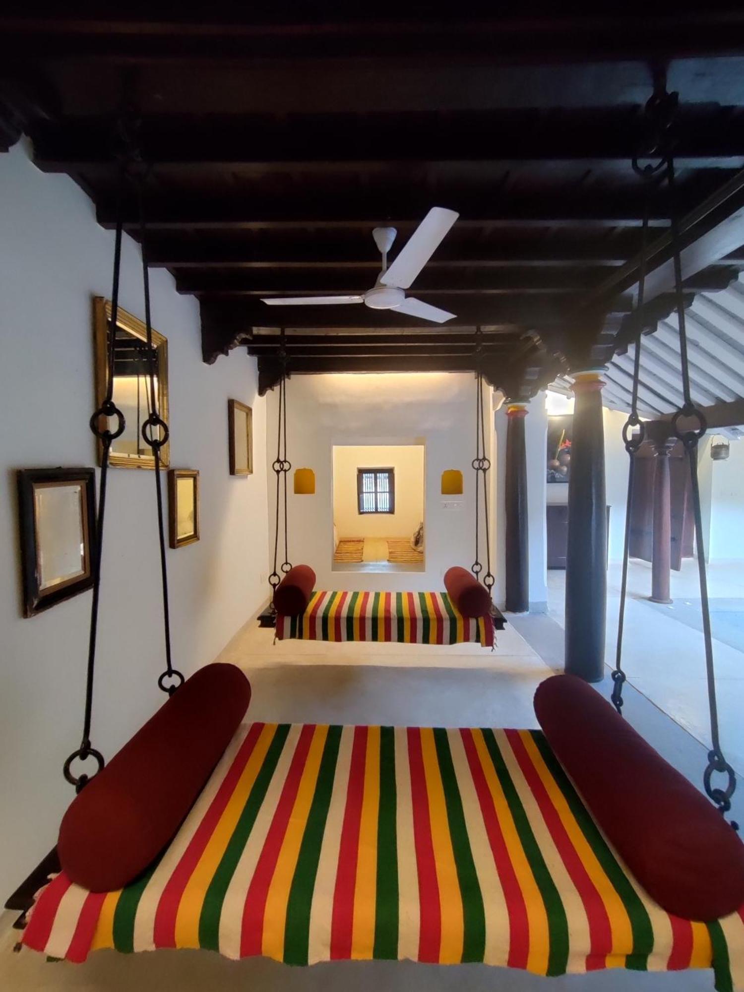 Mangala Heritage By Luxunlock Private Villas Tirukkannapuram Exterior photo